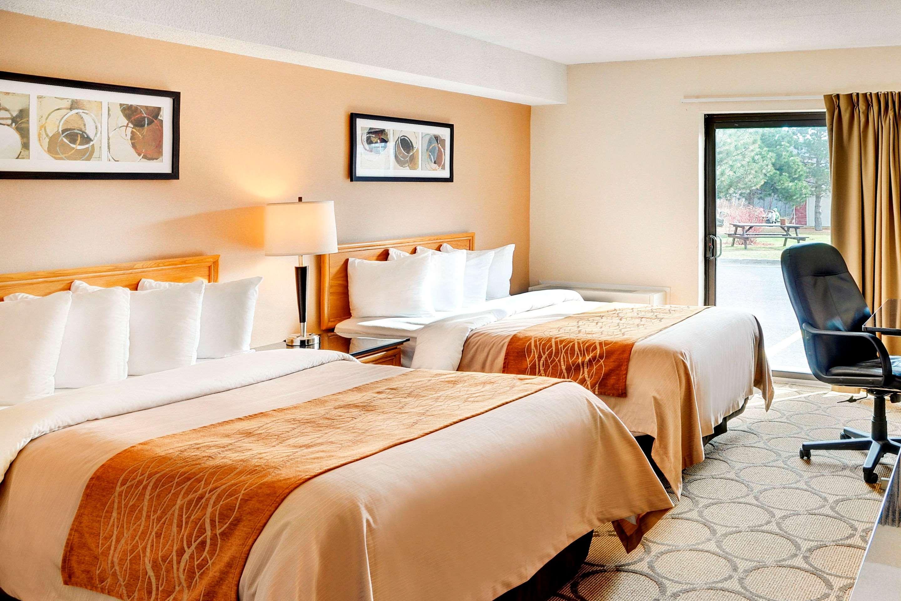 Comfort Inn Тандер-Бей Екстер'єр фото